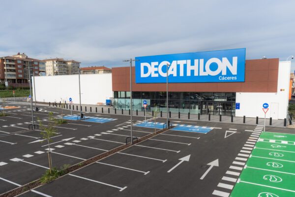 Decathlon Cáceres, Avenida de las Arenas